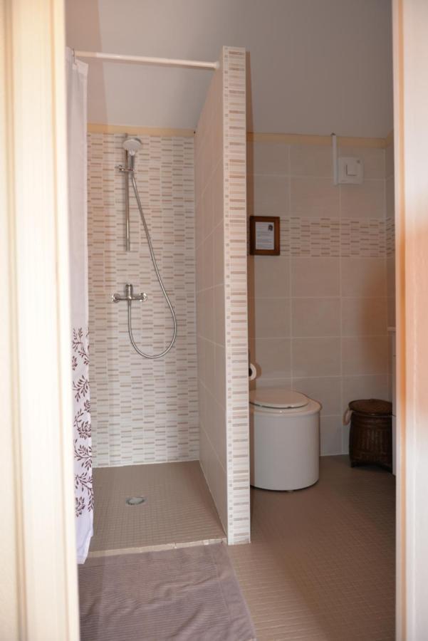 Chambre D'Hotes La Romaine Saint-André-de-Roquelongue Exteriör bild